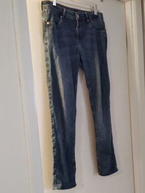 H&M Women's Skinny Jeans - Faded Blue Wash